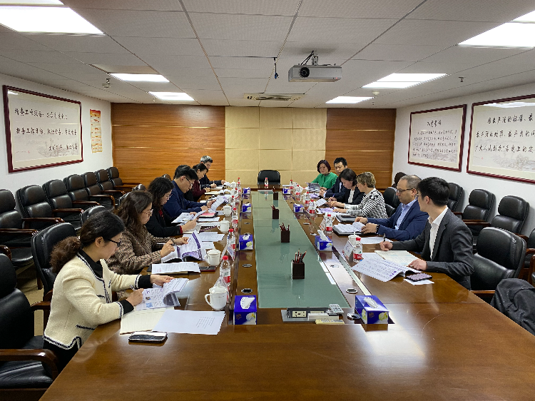 成人av
方维副局长会见赛诺菲巴斯德公司一行